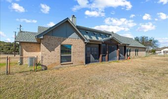 570 S Point Ct, Aledo, TX 76008
