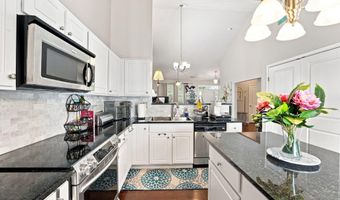 3992 Trade Royal Crossing Dr, Columbus, OH 43230
