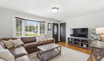 127 Sun Valley Dr, Cumberland, RI 02864