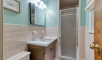 126 Grand View Ter, Brooklyn, CT 06234