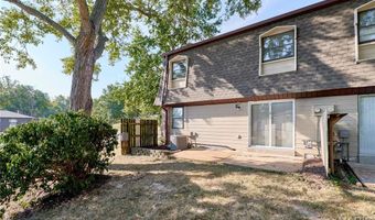 221 Braeshire Dr A, Ballwin, MO 63021