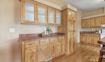 4240 N 1400 E, Buhl, ID 83316