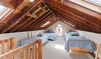 23 5th St, Beach Haven, NJ 08008