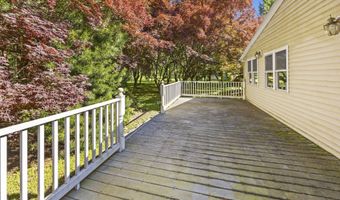 205 Mountain Rd, Cheshire, CT 06410