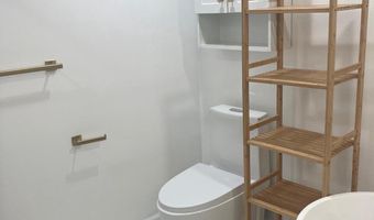 626 S IRVING St, Arlington, VA 22204