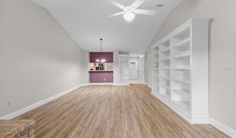 1055 KENSINGTON PARK Dr 613, Altamonte Springs, FL 32714