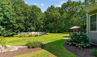 10 Lantern Brook Dr, Lincoln, RI 02865