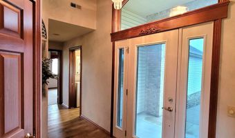 204 Steeplechase Dr, Auburn, IN 46706