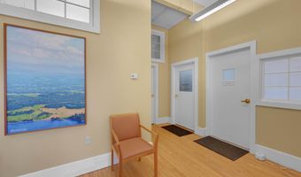 14 School St, Bristol, VT 05443