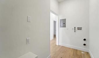 90 E 27TH St, Bayonne, NJ 07002