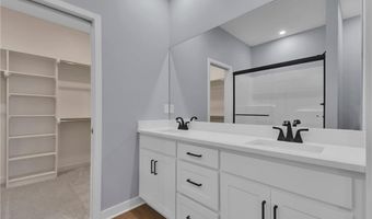 324 E 2nd St, Adrian, MO 64720