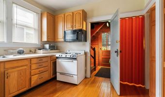 685 Myrtle Ave, Albany, NY 12208