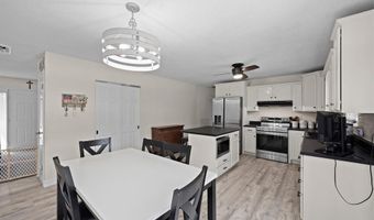 6409 Alpha Dr, Alton, IL 62002