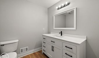 170 Fern Dr #11, Addison Twp., MI 48367