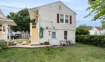289 Port Monmouth Rd, North Middletown, NJ 07748