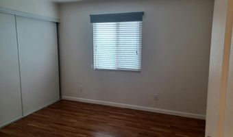 1945 PINER Rd 16, Santa Rosa, CA 95403