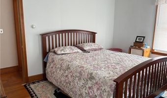 10 Prospect St, Bristol, RI 02809