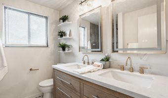 8740 Royal Meadow Dr, Indianapolis, IN 46217