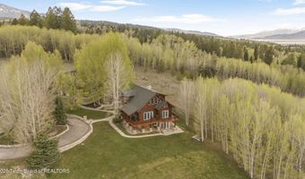 244 BLACK MOUNTAIN Ln, Alpine, WY 83128