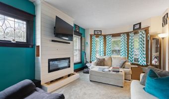 306 N McKenzie St, Adrian, MI 49221