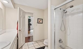 201 Clear Ridge Ct, Bartlesville, OK 74006