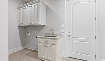 1372 FALLS CREST Dr, Auburn, AL 36830