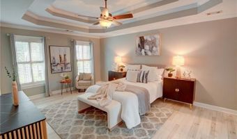 5196 Staverly Ln, Peachtree Corners, GA 30092
