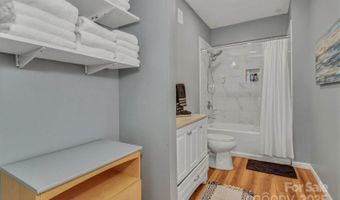 159 S Willow Brook Dr, Asheville, NC 28806