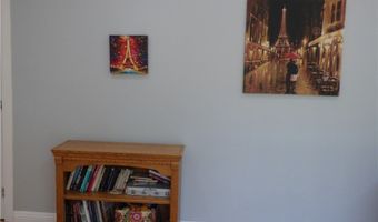 5650 Lake Lindero Dr, Agoura Hills, CA 91301