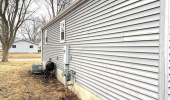 121 N Woodworth St, Algona, IA 50511