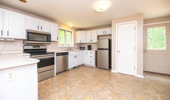 20 Locke Hill Ln, Barrington, NH 03825