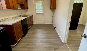 1424 Wembley Dr, Charlotte, NC 28205