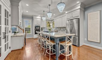 24165 SPRING MEADOW Cir, Aldie, VA 20105