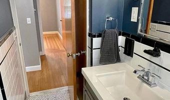 30 Althea Dr, Cranston, RI 02920