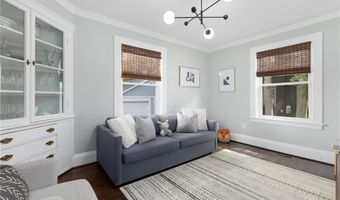 157 Arnold Ave, Cranston, RI 02905