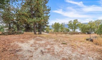 515 Lakeview Dr, Cascade, ID 83611