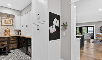 16 Blacks Lndg, Belfast, ME 04915