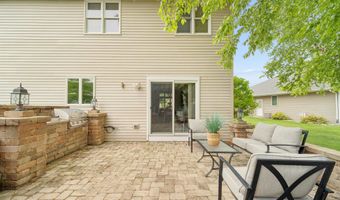 4226 E APPLESEED Dr, Appleton, WI 54913