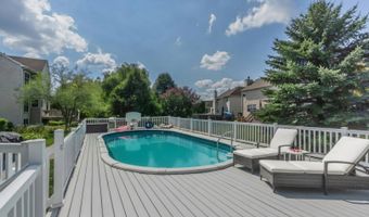 1470 Boulder Bluff Ln, Algonquin, IL 60102