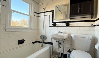 23 Preston Dr, North Kingstown, RI 02852
