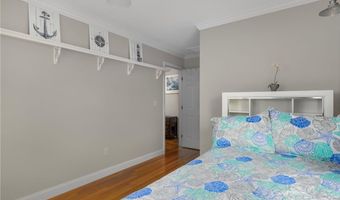 213 Corey Ln 213, Middletown, RI 02842