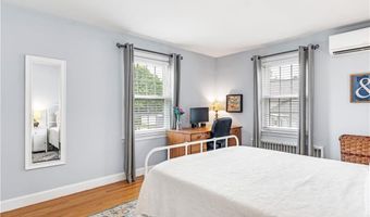 25 Marshall Way, East Providence, RI 02916
