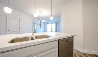 2511 W QUEEN CREEK Rd 180, Chandler, AZ 85248