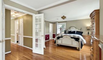 7052 WARDELL St, Annandale, VA 22003