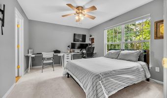 655 BURTONS COVE Way 14, Annapolis, MD 21401