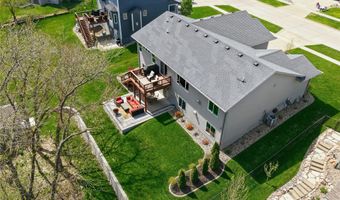1009 Baileys Grove Dr, Adel, IA 50003