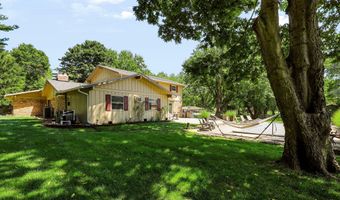 8852 Ridge Hill Dr, Indianapolis, IN 46217