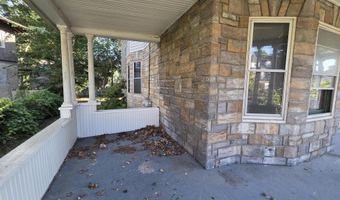 2 Maple Ave, Albany, NY 12208