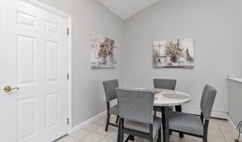 6 Sarah Ct, Amityville, NY 11701