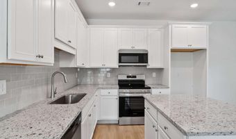 165 Mill Ctr 202, Athens, GA 30606